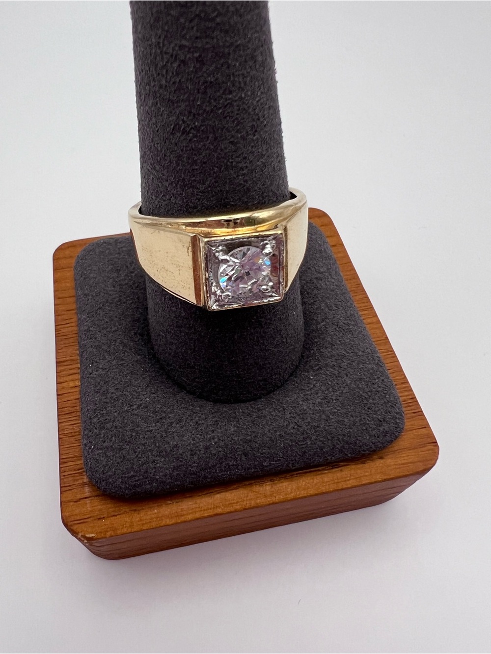 Men’s Vintage GoldTone Ring Size 11